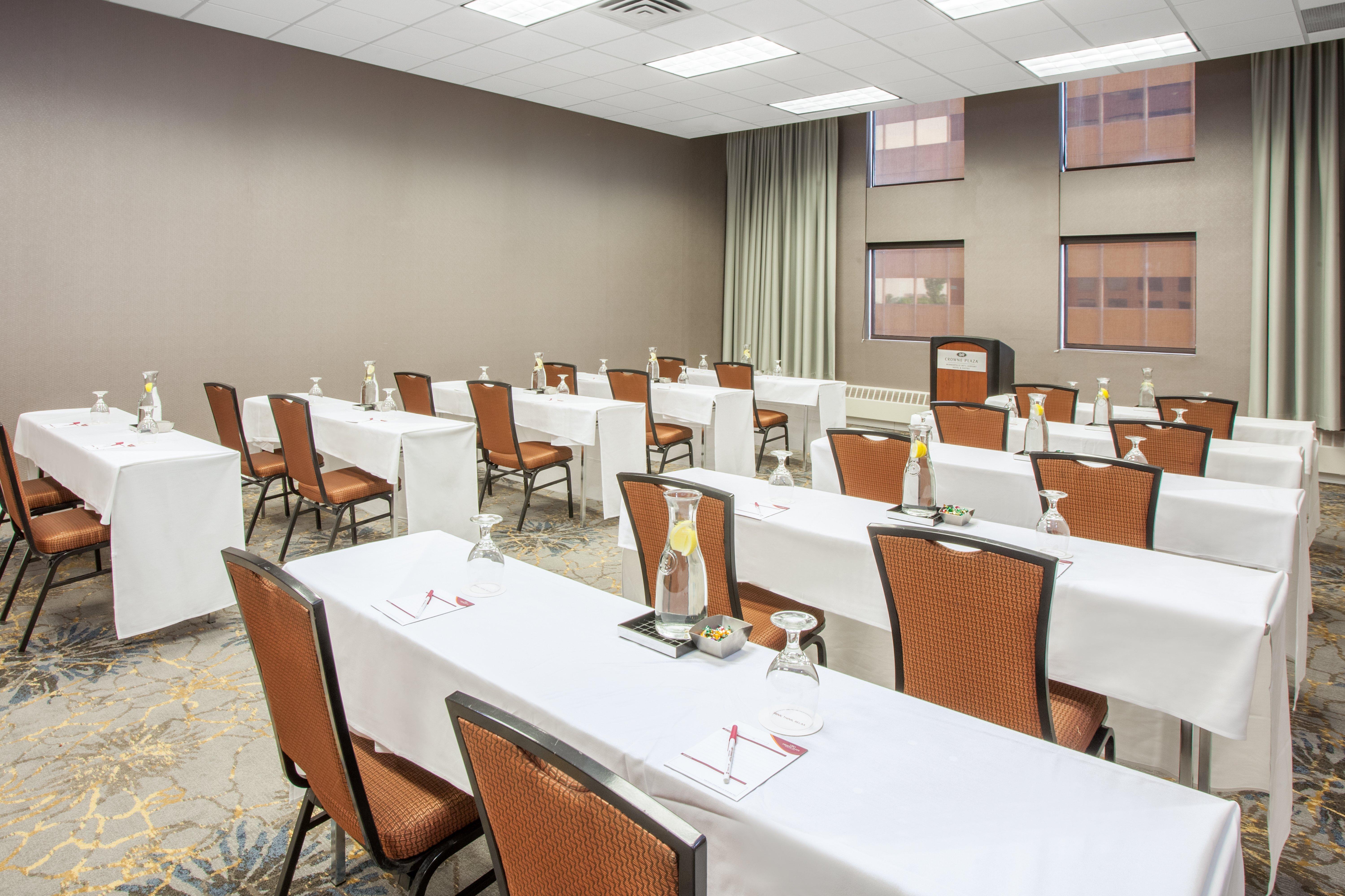 Crowne Plaza Suites Msp Airport - Mall Of America By Ihg Блумингтон Экстерьер фото
